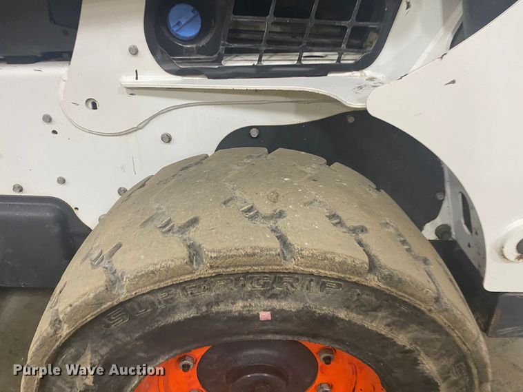 image for item DM4042 2018 Bobcat S770  skid steer loader