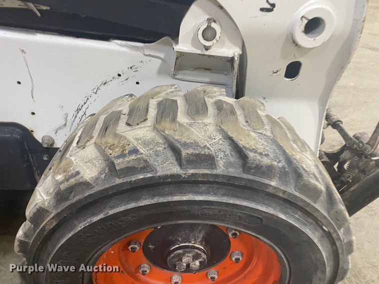 image for item DM4042 2018 Bobcat S770  skid steer loader