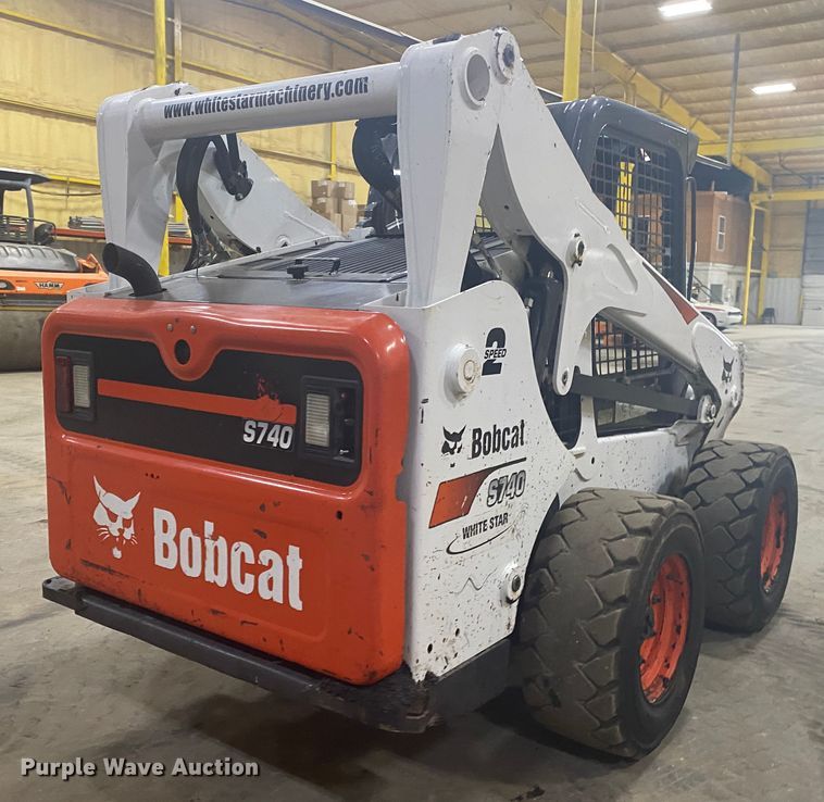 image for item DM4043 2019 Bobcat S740  skid steer loader