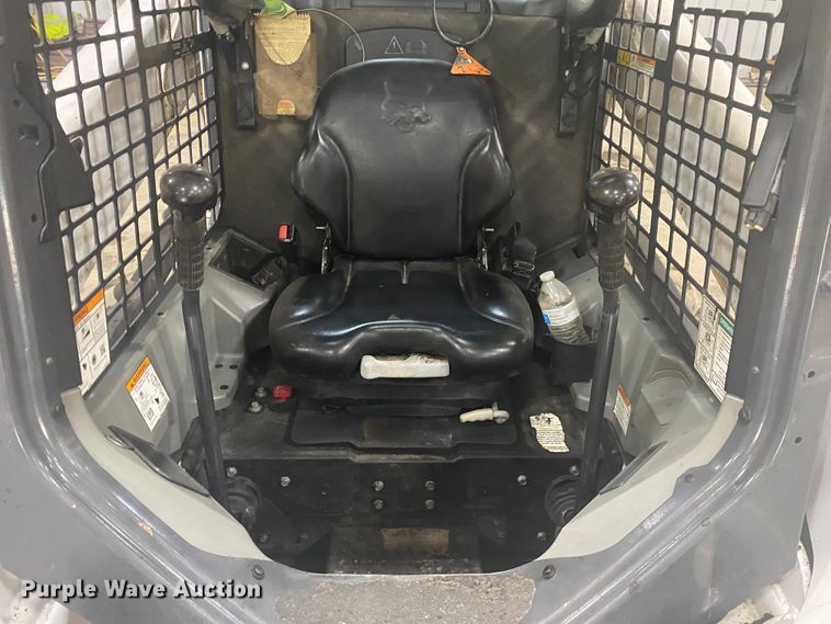 image for item DM4043 2019 Bobcat S740  skid steer loader