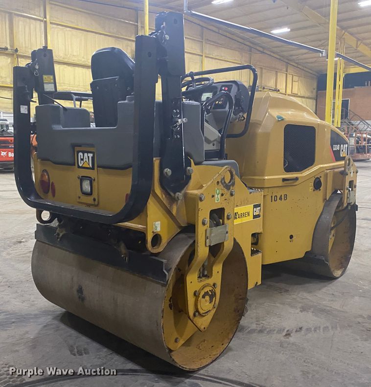 image for item DM4044 2015 Caterpillar CB34B  double drum vibratory roller