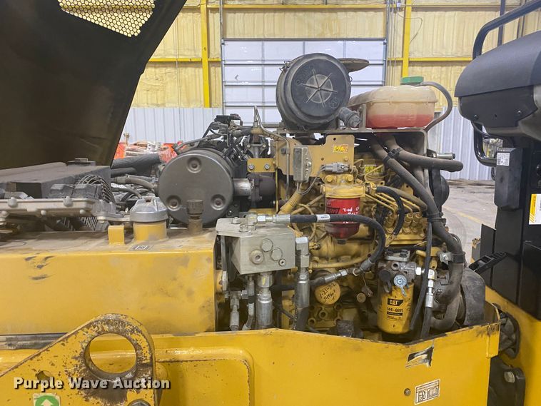 image for item DM4044 2015 Caterpillar CB34B  double drum vibratory roller