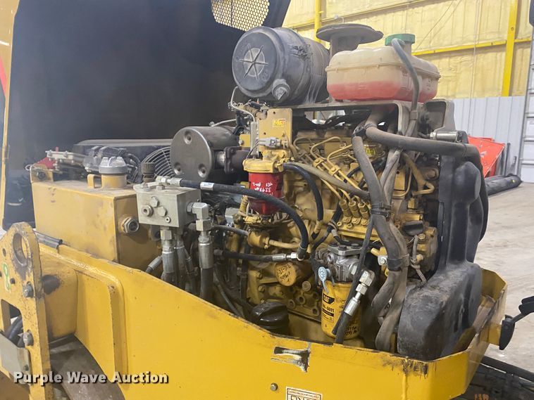 image for item DM4044 2015 Caterpillar CB34B  double drum vibratory roller