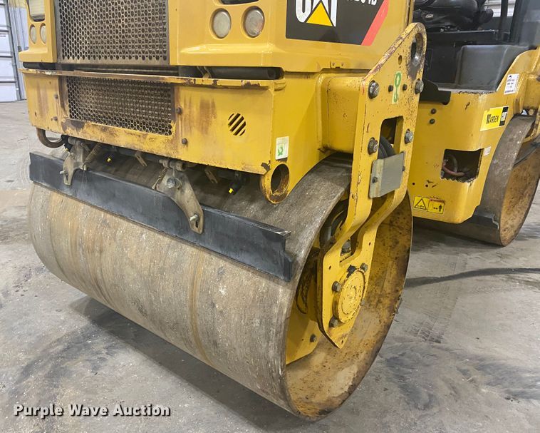 image for item DM4044 2015 Caterpillar CB34B  double drum vibratory roller