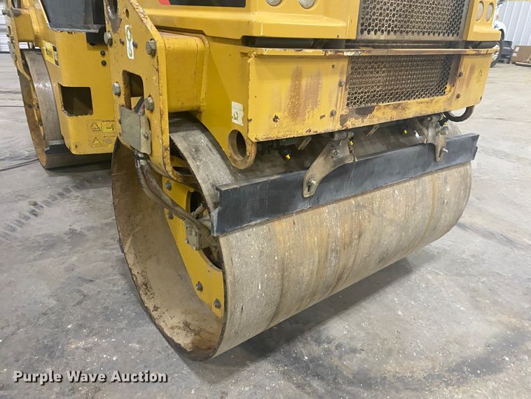 image for item DM4044 2015 Caterpillar CB34B  double drum vibratory roller