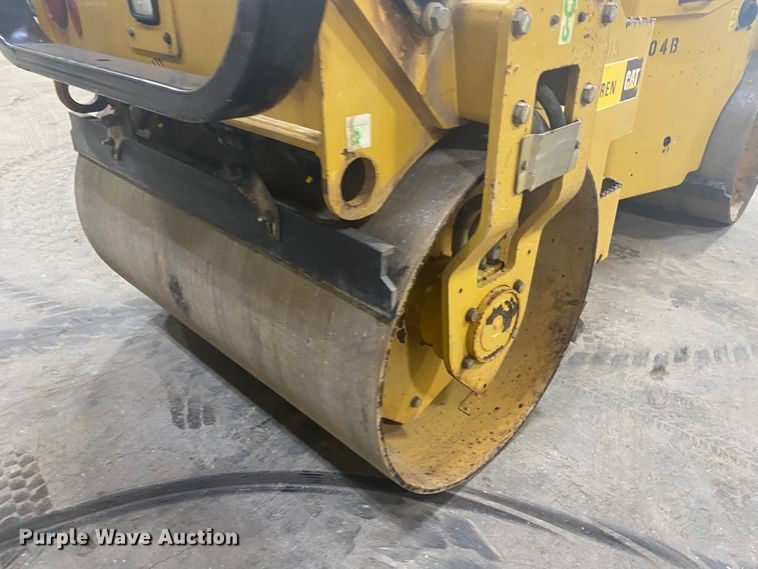 image for item DM4044 2015 Caterpillar CB34B  double drum vibratory roller