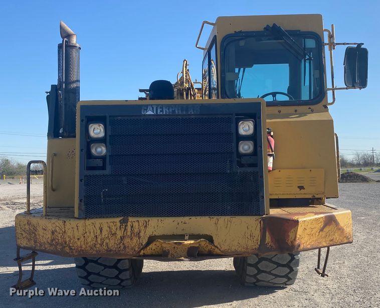 image for item DM4058 1993 Caterpillar 615C Series II  elevating scraper