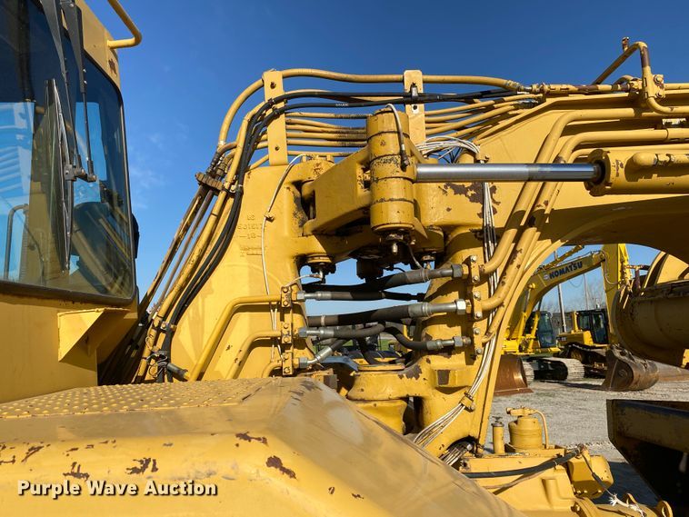 image for item DM4058 1993 Caterpillar 615C Series II  elevating scraper