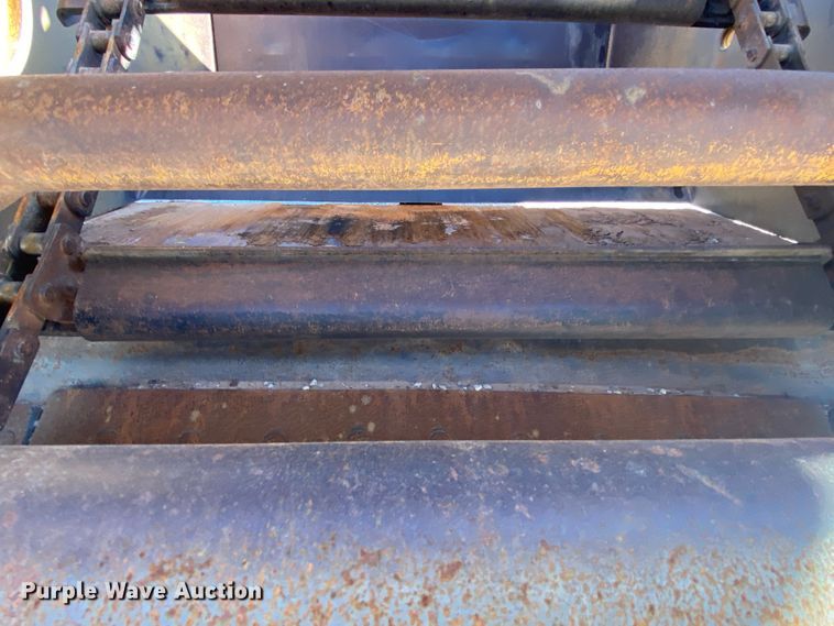 image for item DM4058 1993 Caterpillar 615C Series II  elevating scraper