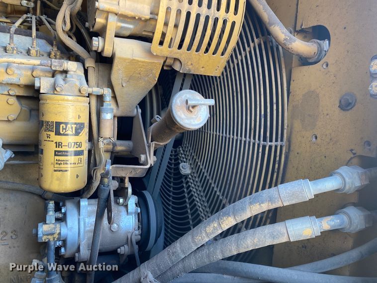 image for item DM4058 1993 Caterpillar 615C Series II  elevating scraper