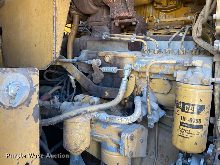 image for item DM4058 1993 Caterpillar 615C Series II  elevating scraper