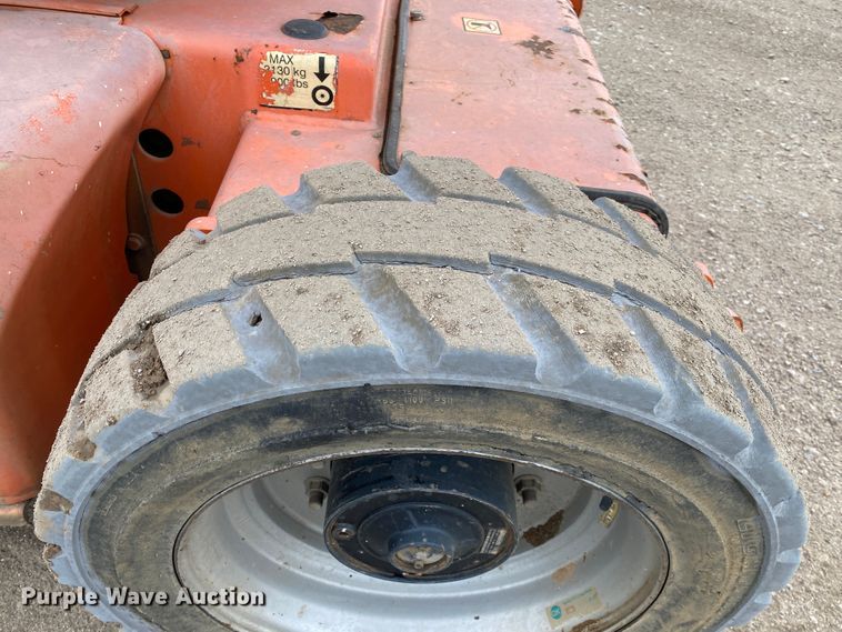 image for item DM4068 2007 JLG E450AJ  boom lift