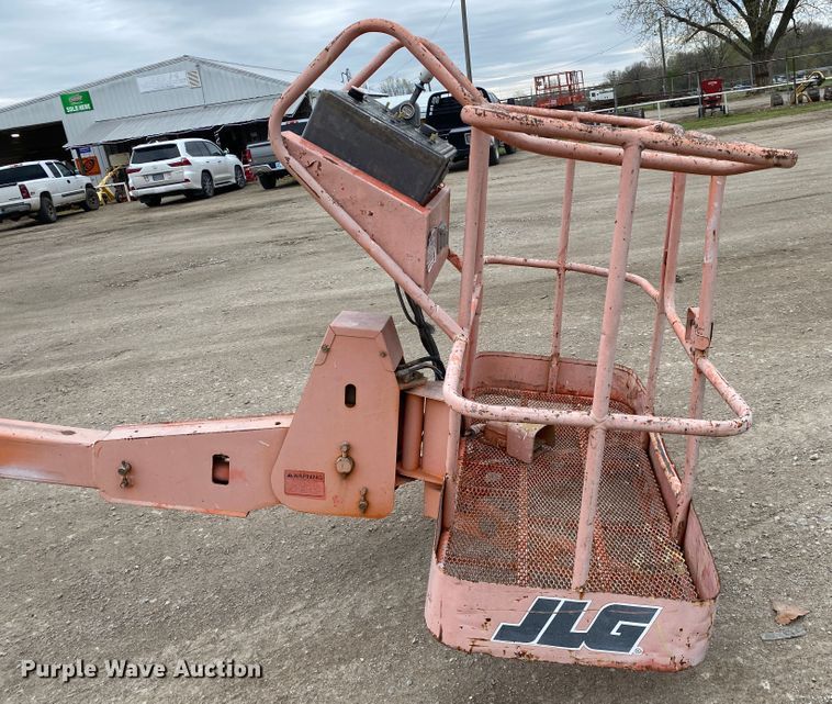 image for item DM4069 1997 JLG 35E  boom lift
