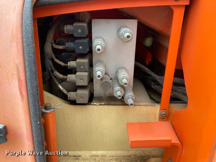 image for item DM4069 1997 JLG 35E  boom lift