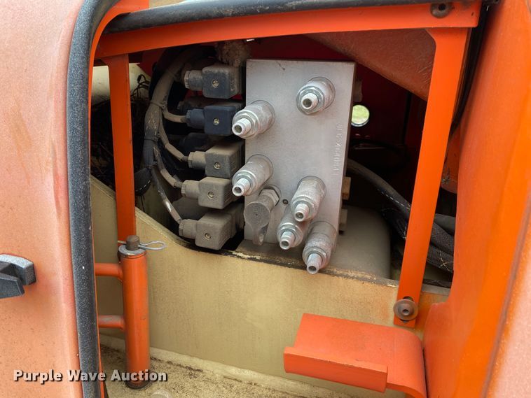 image for item DM4069 1997 JLG 35E  boom lift