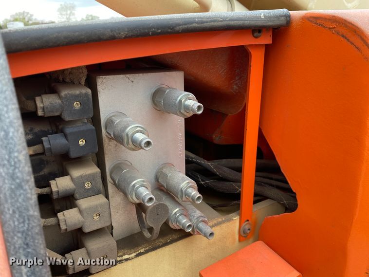 image for item DM4069 1997 JLG 35E  boom lift