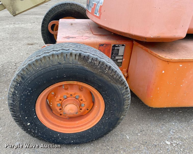 image for item DM4069 1997 JLG 35E  boom lift