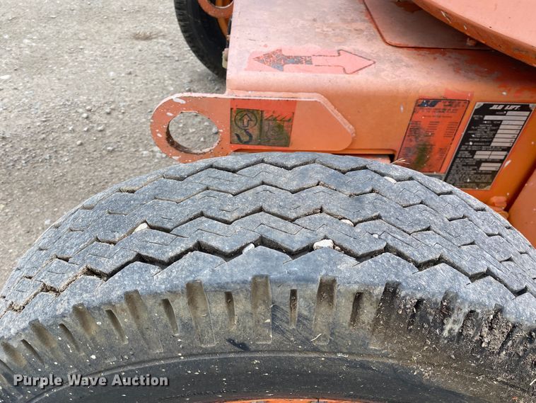 image for item DM4069 1997 JLG 35E  boom lift