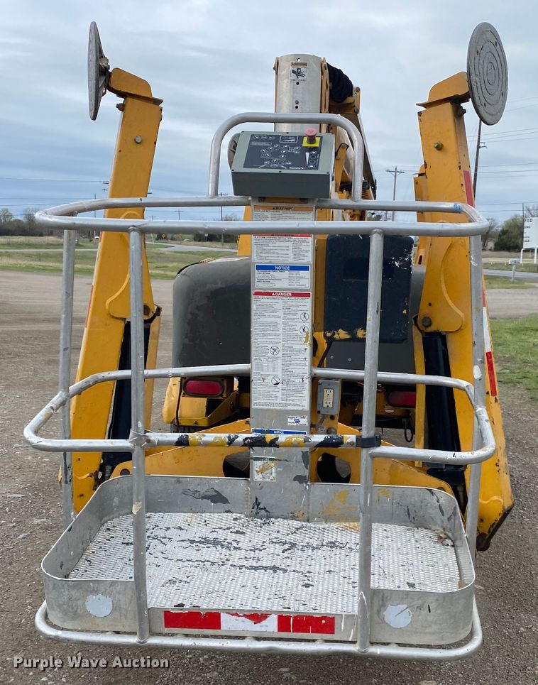 image for item DM4070 2008 Bil-Jax 5533A  boom lift