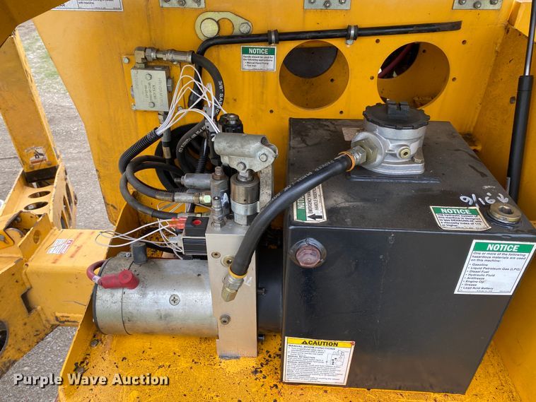 image for item DM4070 2008 Bil-Jax 5533A  boom lift