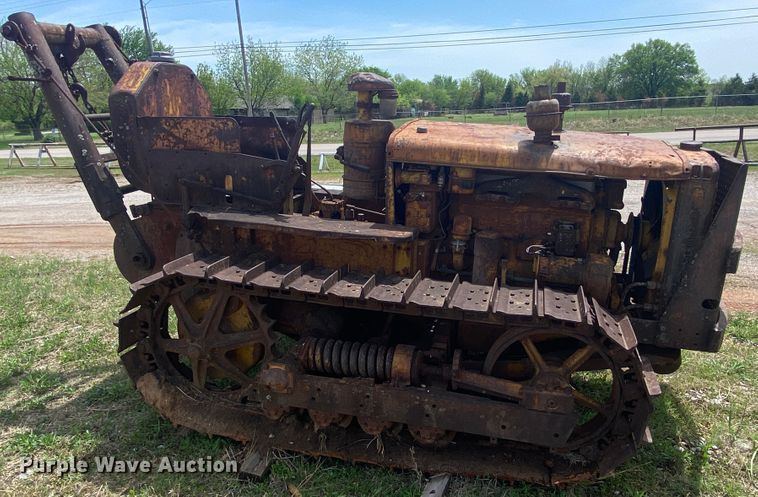 image for item DM4086 Caterpillar D2  crawler tractor