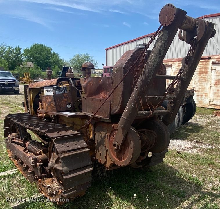 image for item DM4086 Caterpillar D2  crawler tractor