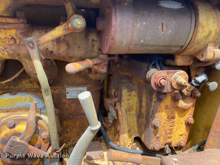 image for item DM4086 Caterpillar D2  crawler tractor