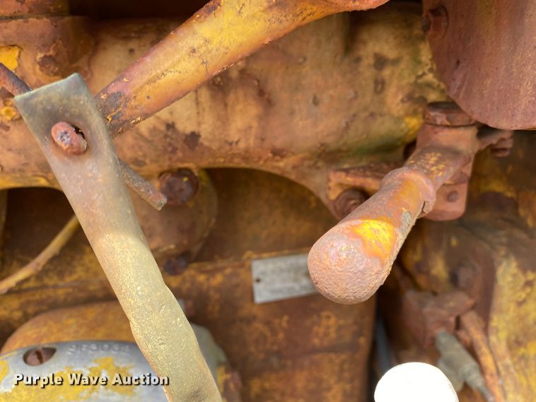 image for item DM4086 Caterpillar D2  crawler tractor