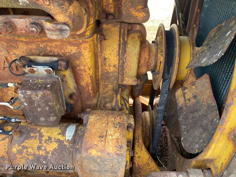 image for item DM4086 Caterpillar D2  crawler tractor