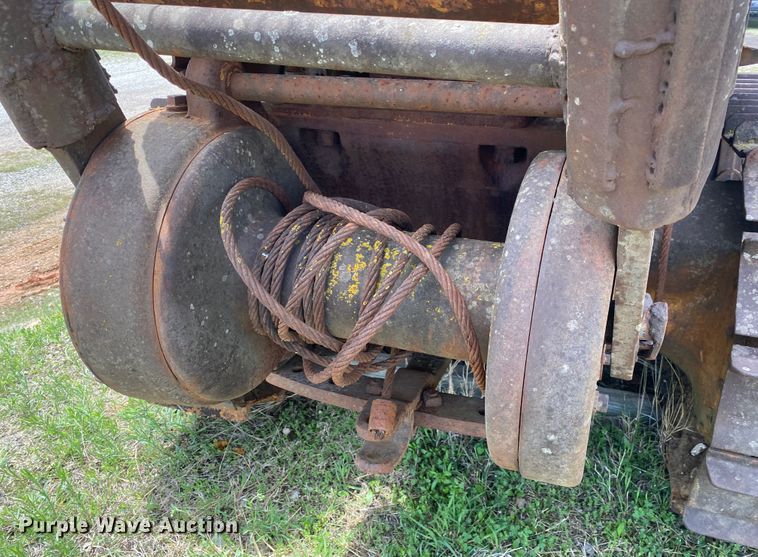 image for item DM4086 Caterpillar D2  crawler tractor