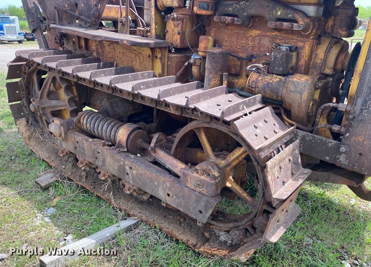 image for item DM4086 Caterpillar D2  crawler tractor