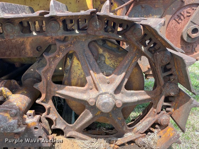 image for item DM4086 Caterpillar D2  crawler tractor