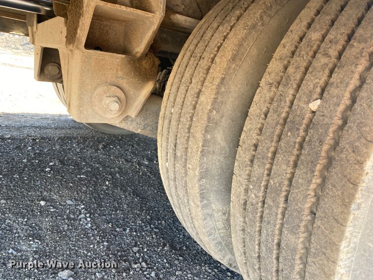 image for item DM4092 2007 Landoll  tilt deck equipment trailer