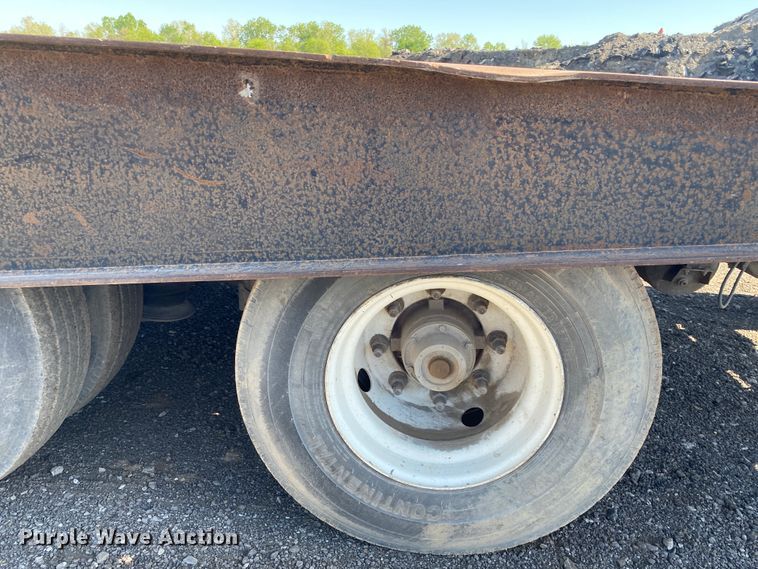 image for item DM4092 2007 Landoll  tilt deck equipment trailer