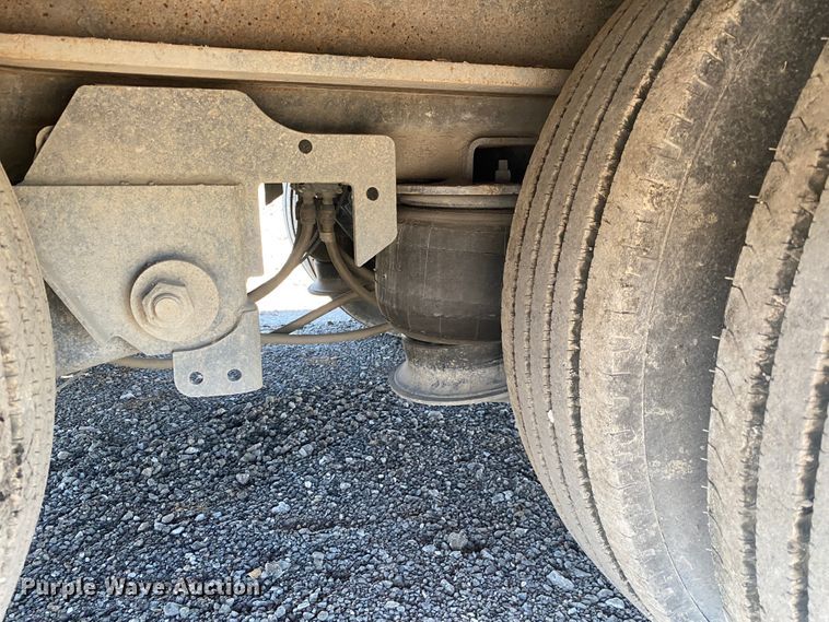 image for item DM4092 2007 Landoll  tilt deck equipment trailer