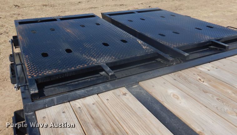 image for item DM5414 2022 Big Tex 22GN-35BK-5MR  equipment trailer