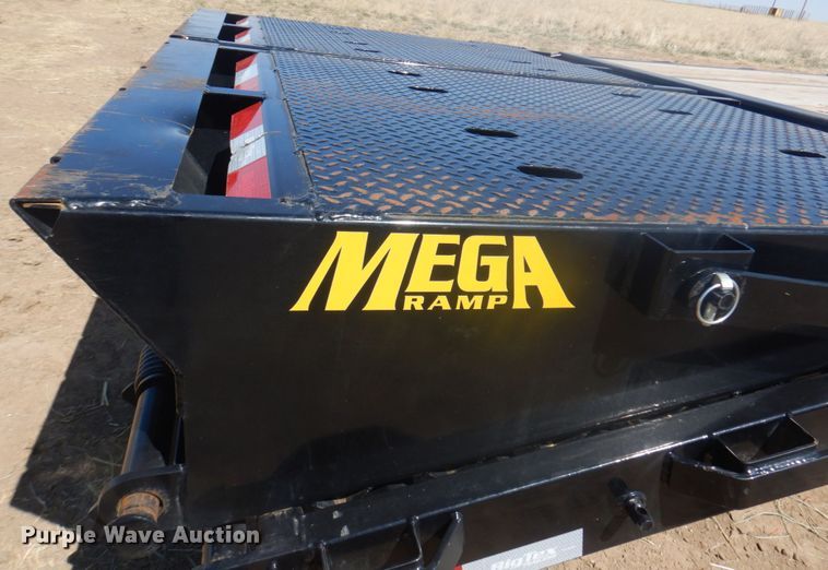 image for item DM5414 2022 Big Tex 22GN-35BK-5MR  equipment trailer