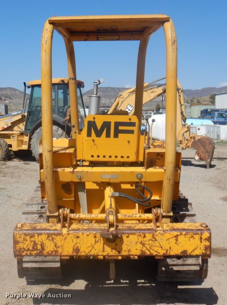 image for item DM5416 1979 Massey Ferguson MF200  dozer