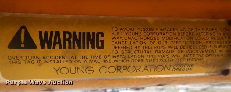 image for item DM5416 1979 Massey Ferguson MF200  dozer