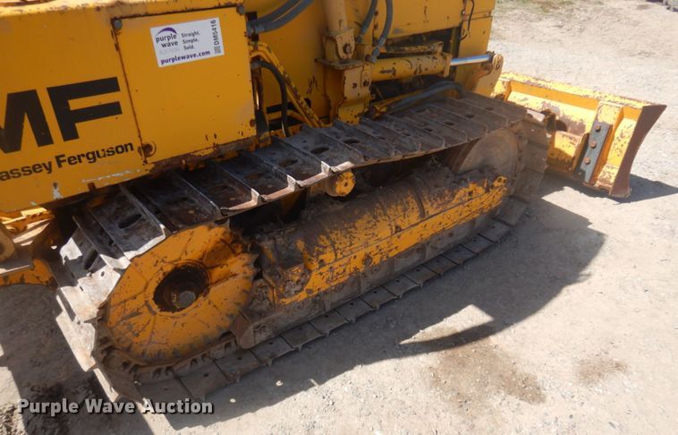 image for item DM5416 1979 Massey Ferguson MF200  dozer