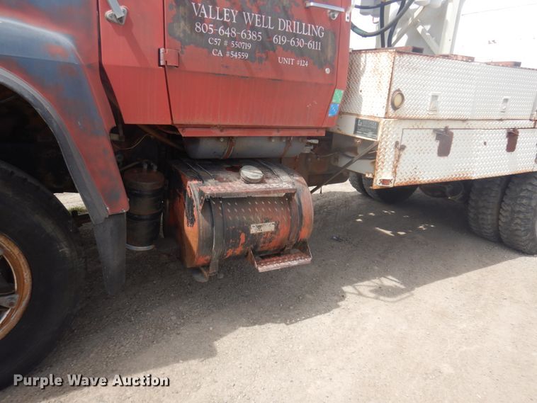 image for item DM5417 1980 Ford 8000  drilling rig truck