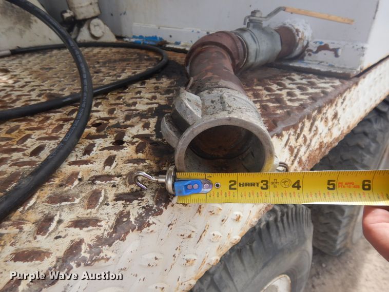 image for item DM5417 1980 Ford 8000  drilling rig truck