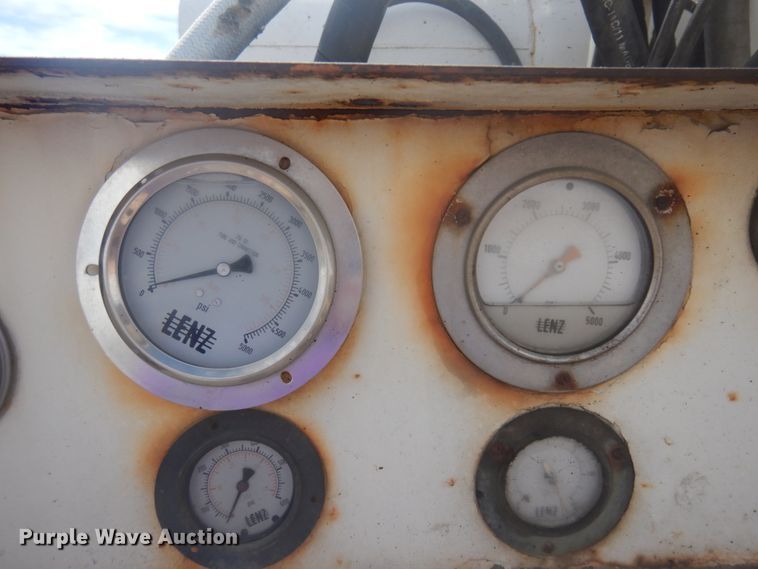 image for item DM5417 1980 Ford 8000  drilling rig truck