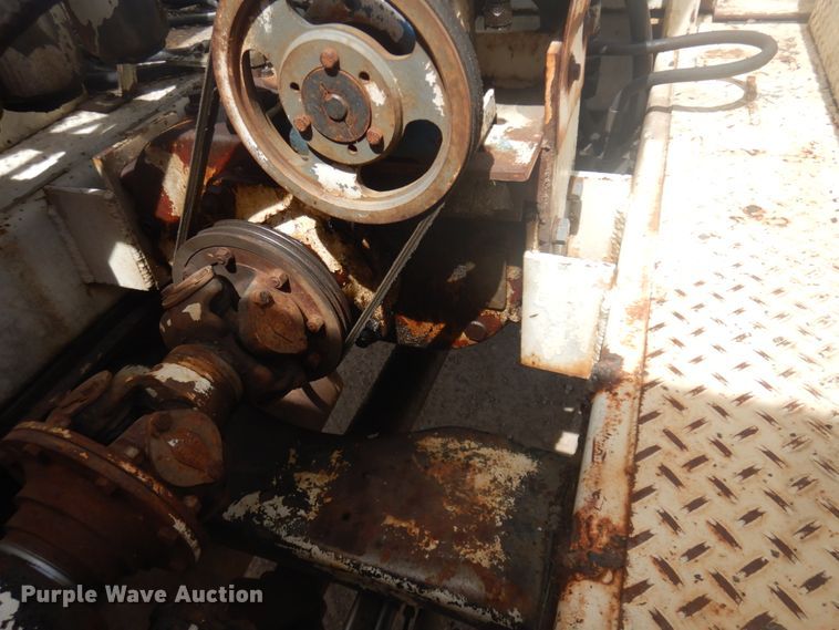 image for item DM5417 1980 Ford 8000  drilling rig truck