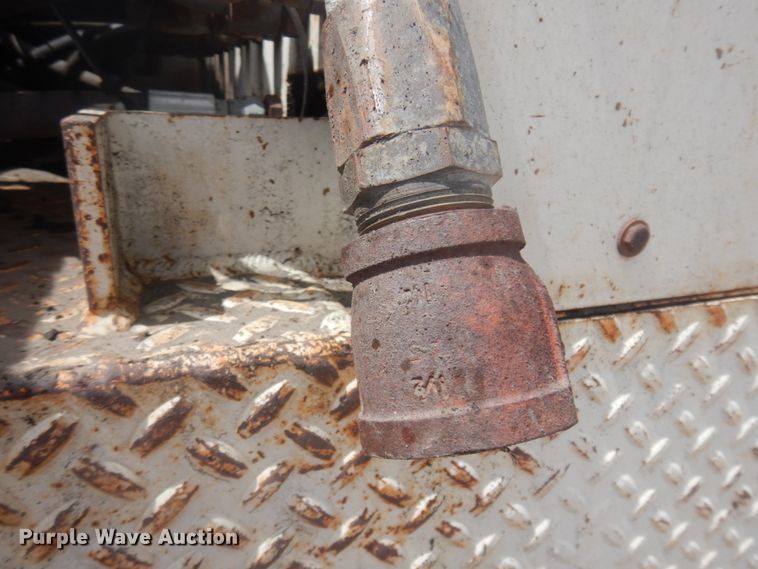 image for item DM5417 1980 Ford 8000  drilling rig truck