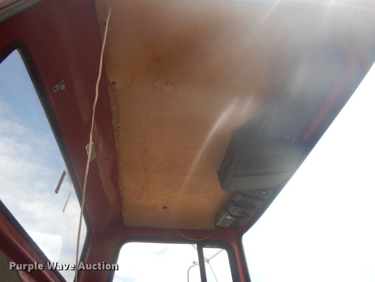 image for item DM5417 1980 Ford 8000  drilling rig truck