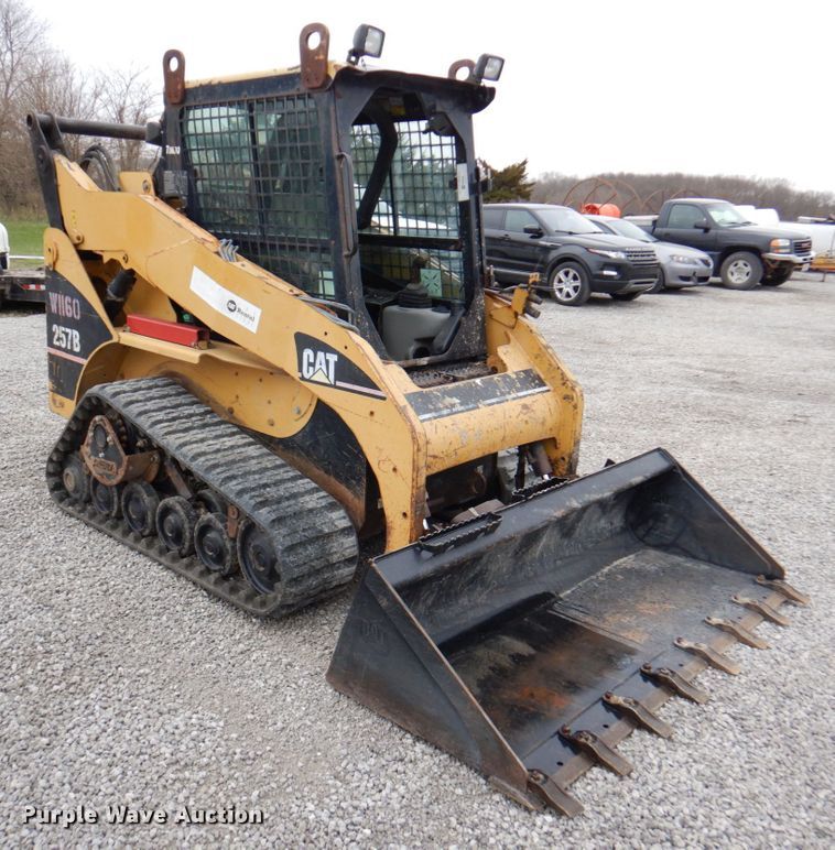 image for item DM6117 2006 Caterpillar 257B  tracked skid steer loader