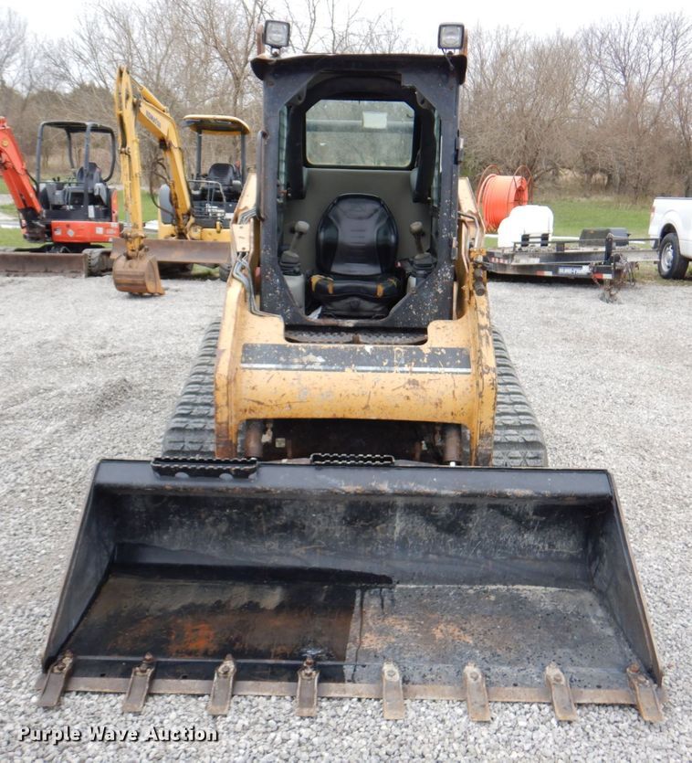 image for item DM6117 2006 Caterpillar 257B  tracked skid steer loader
