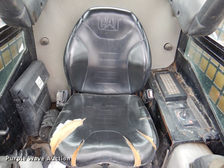 image for item DM6117 2006 Caterpillar 257B  tracked skid steer loader