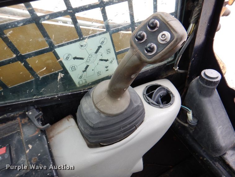 image for item DM6117 2006 Caterpillar 257B  tracked skid steer loader